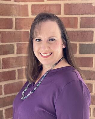 Headshot of Lori Albert