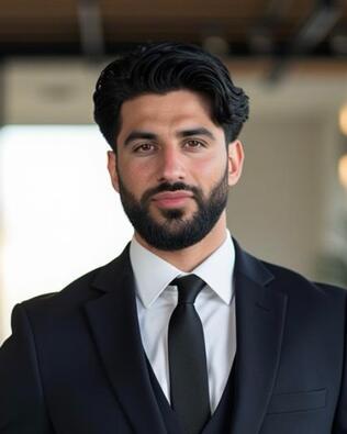 Headshot of Shah Zaib