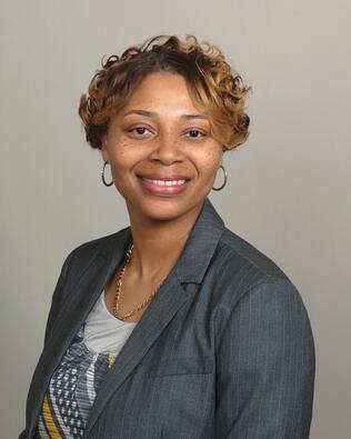 Headshot of Jamila Dewhart