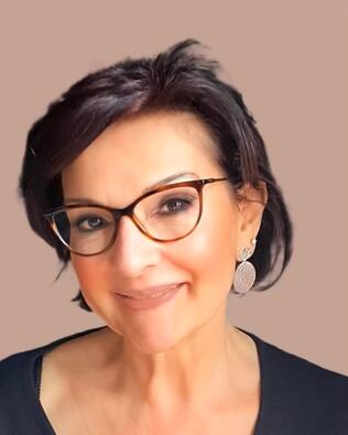 Headshot of Maria Costa