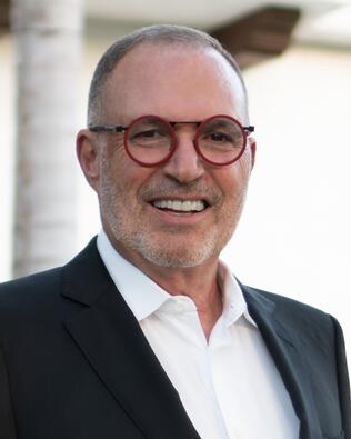 Headshot of Neil Schwartz