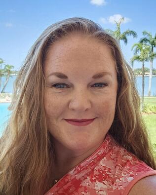 Headshot of Annette Salm