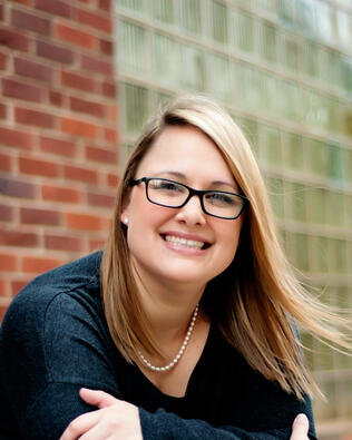 Headshot of Lauren Ornelas