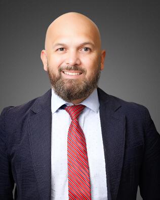 Headshot of Ivan Alvarenga