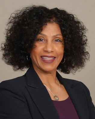 Headshot of Rosana Ferreras