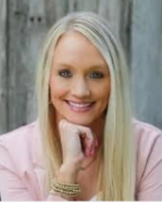 Headshot of Chelsea Blandford