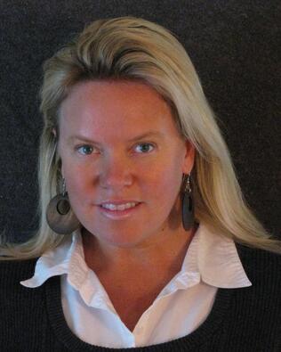 Headshot of Shelley Andersen Healy