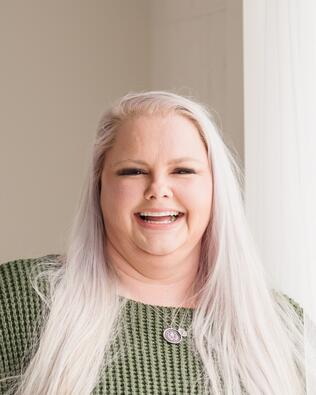 Headshot of Molly Wabel