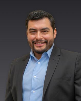 Headshot of Christian Vega