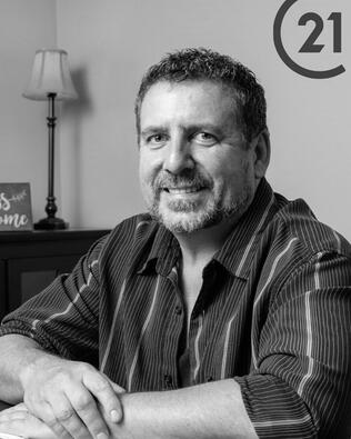 Headshot of John Korinis