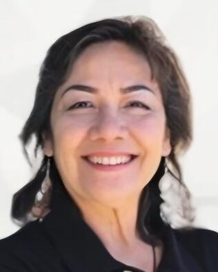 Headshot of Rocio Valencia