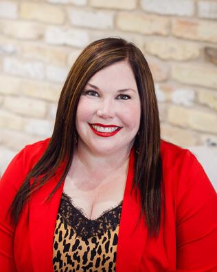 Headshot of Kacee Taylor Hogg