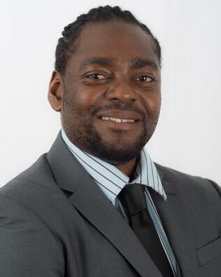 Headshot of Gary Halls