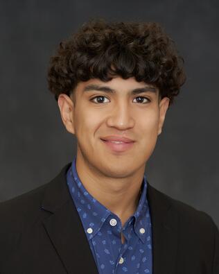 Headshot of Milton Hernandez