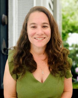 Headshot of Stacy Magid