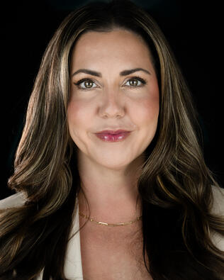 Headshot of Jennifer Morelli