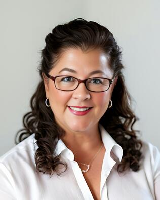 Headshot of Dina Parenti