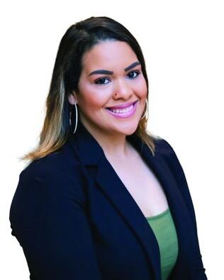 Headshot of De'Ja Coyne