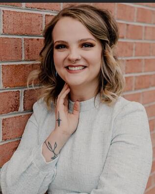 Headshot of Jonni Scott
