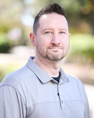 Headshot of Tim Jobe