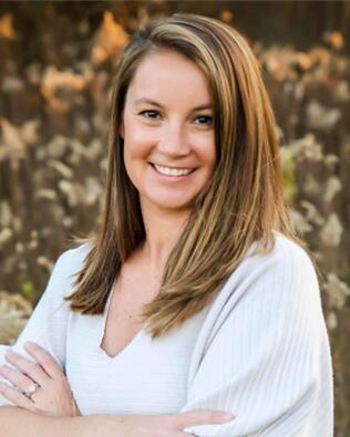 Headshot of Michelle Bundy