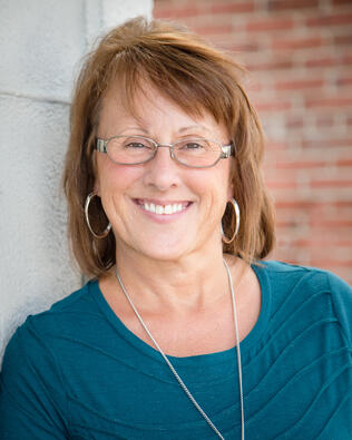 Headshot of Catherine Ratcliffe