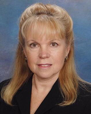 Headshot of Carole Fanelli