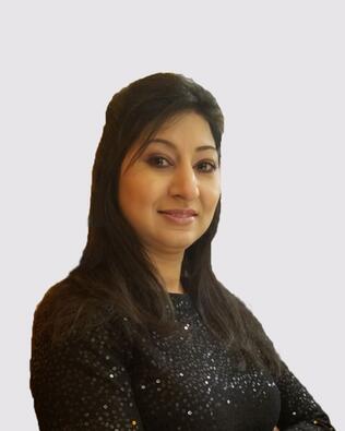 Headshot of Shahida Nisar