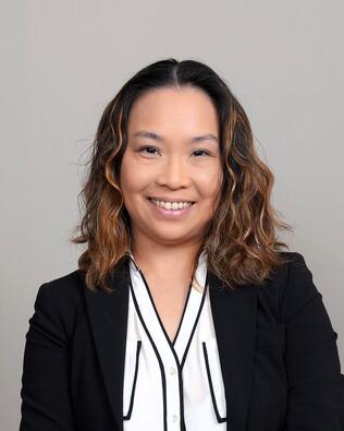 Headshot of Szu Rogers