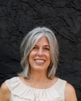 Headshot of Staci Clary