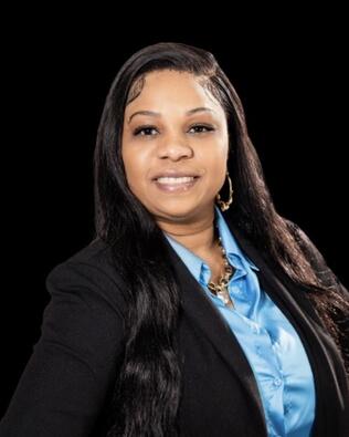 Headshot of Annetta Shaw