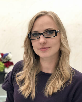Headshot of Oksana Dovbik