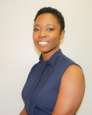Headshot of Shareese Bennett
