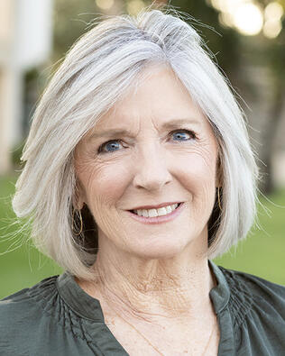 Headshot of Karen Davis