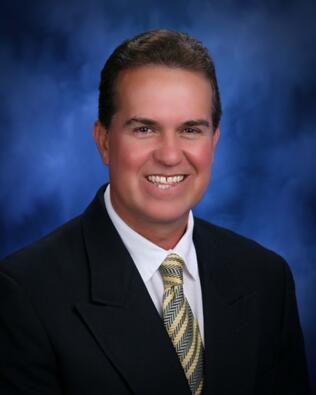 Headshot of Gregorio Henriques LLC
