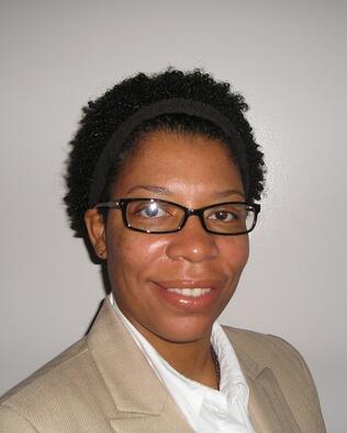 Headshot of Danielle Belangee