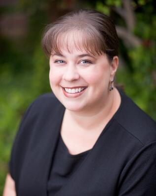 Headshot of Holly Hanson