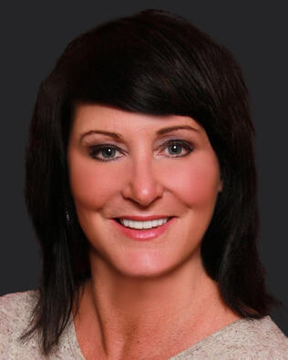 Headshot of Colleen Gordon