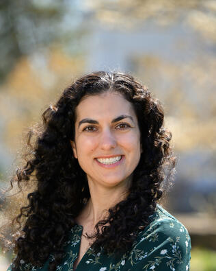 Headshot of Ariana Seymourian
