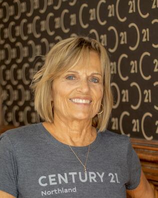 Headshot of Nancy McCallahan