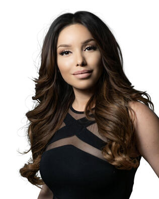 Headshot of Carina Rojas