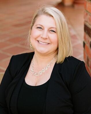 Headshot of Amber Aston