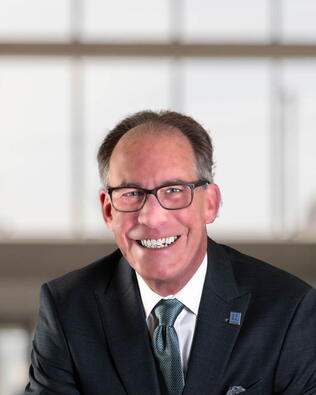 Headshot of Richard Whalen