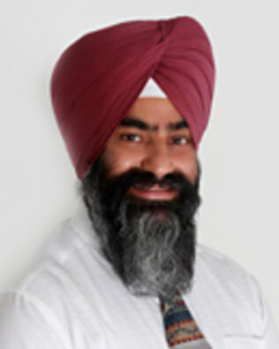 Headshot of Paramjeet Singh
