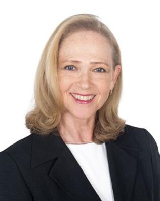 Headshot of Carolyn Beauchamp
