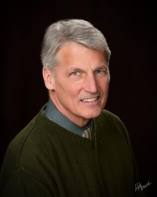 Headshot of Stephen T. DeStefano