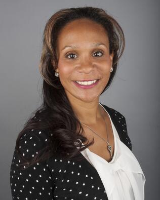 Headshot of April Marshall