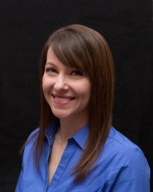 Headshot of Miriam Ripple