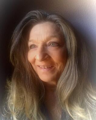 Headshot of Maureen Lindekugel