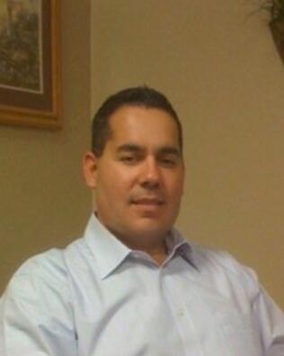 Headshot of Tony Aviles
